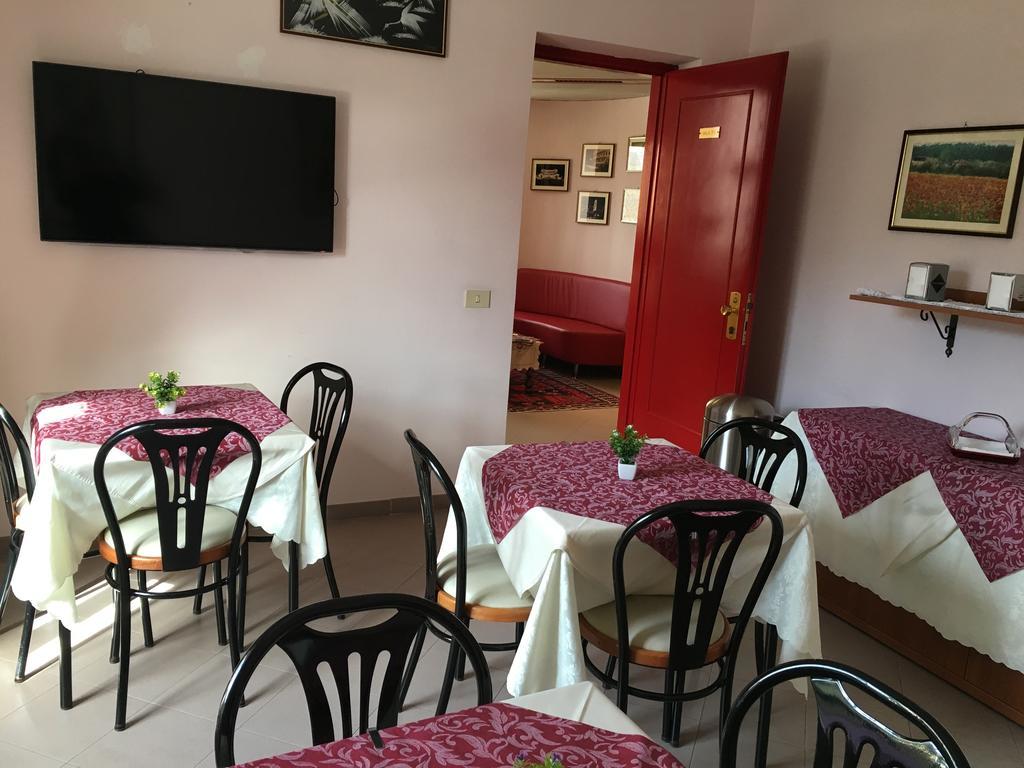 Hotel Facioni Pomezia Dış mekan fotoğraf