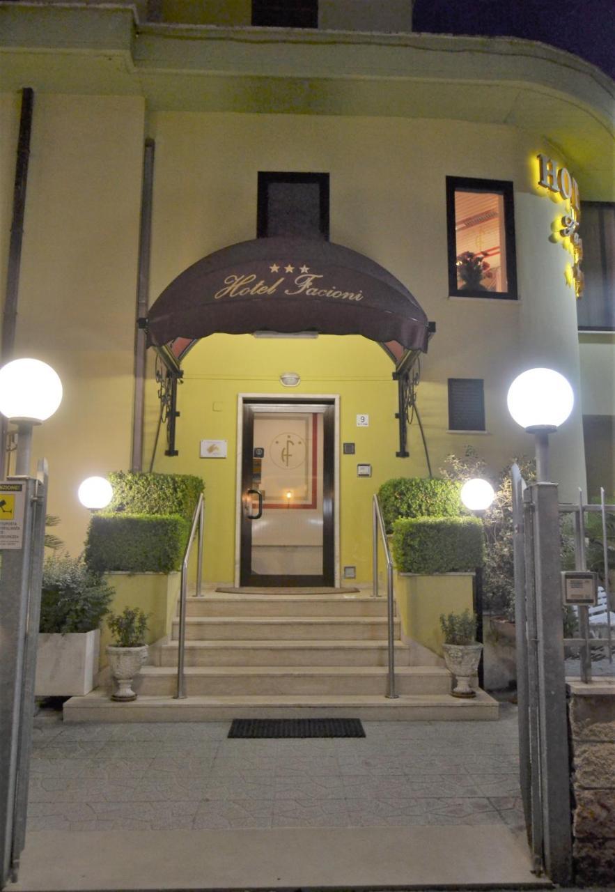 Hotel Facioni Pomezia Dış mekan fotoğraf