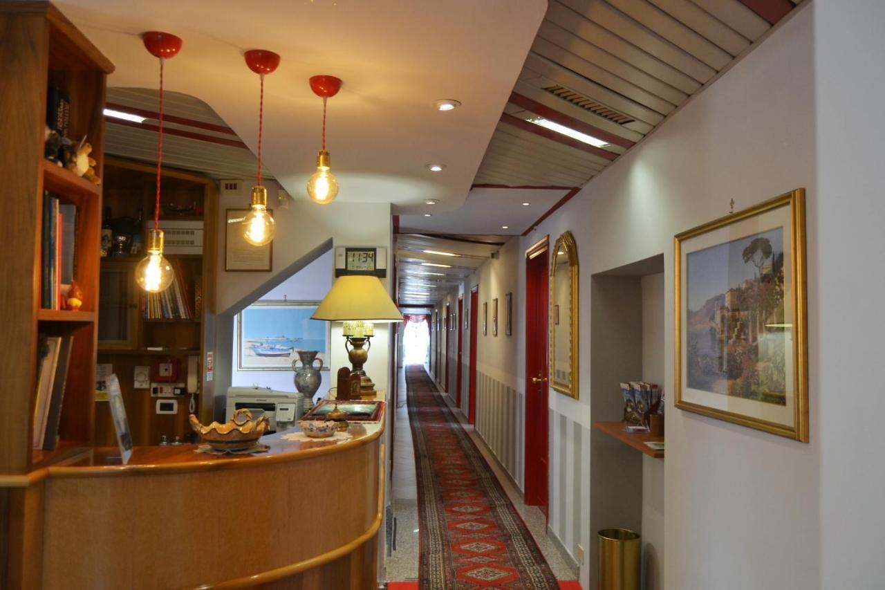 Hotel Facioni Pomezia Dış mekan fotoğraf